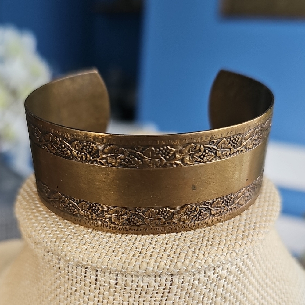 Elegant Gold Tone Cuff Bracelet